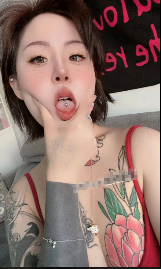 【全网独家】哈尔滨 许秋颖 在直播被发现 男友曝光个人信息与 视频