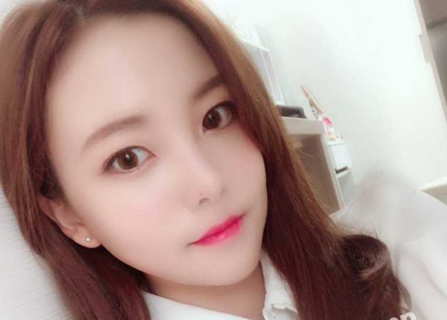 高颜值女神级反差 白领良家美女李始宇