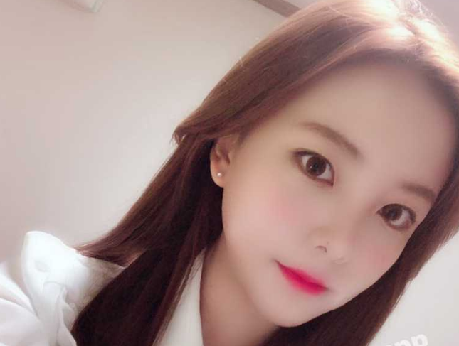 高颜值女神级反差 白领良家美女李始宇