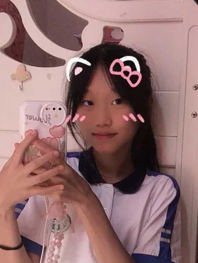 深圳某中学 清纯中学校服妹