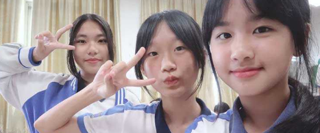 深圳某中学 清纯中学校服妹