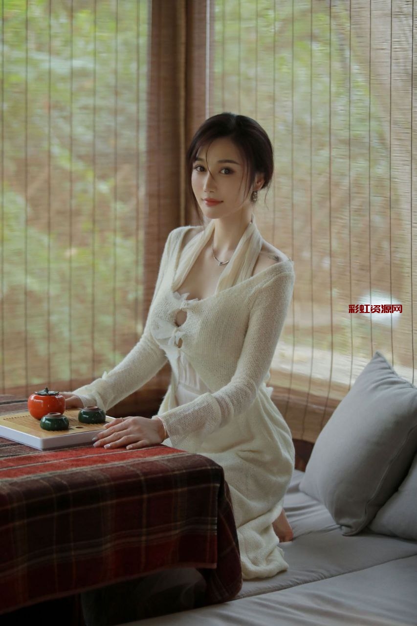 #杭州 网红  洋气小蜜范 精致脸 性感撩人 魔鬼身材