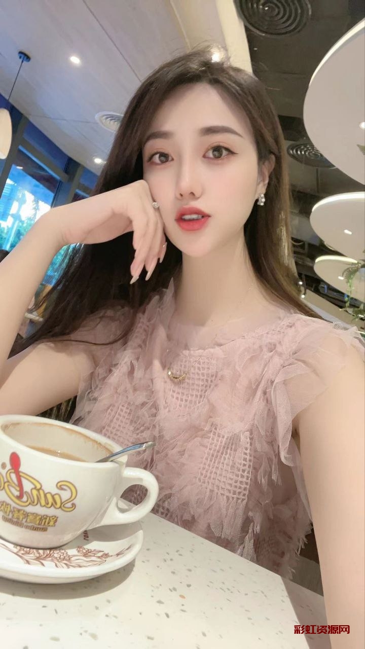 深圳网红模特s身材170D，气质甜美纯