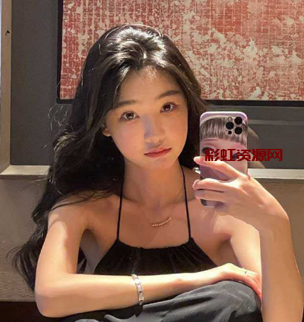 抖音千万粉丝博主易梦玲 7 月 25 号