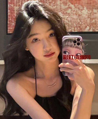 抖音千万粉丝博主易梦玲 7 月 25 号