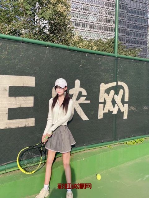 兰州06年萝莉网红 称颐真