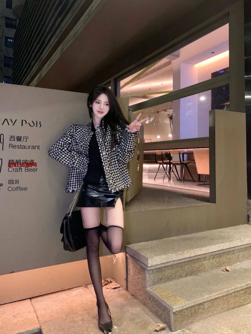 #上海 #静安  模特网红东方婉儿：02年 身高162
