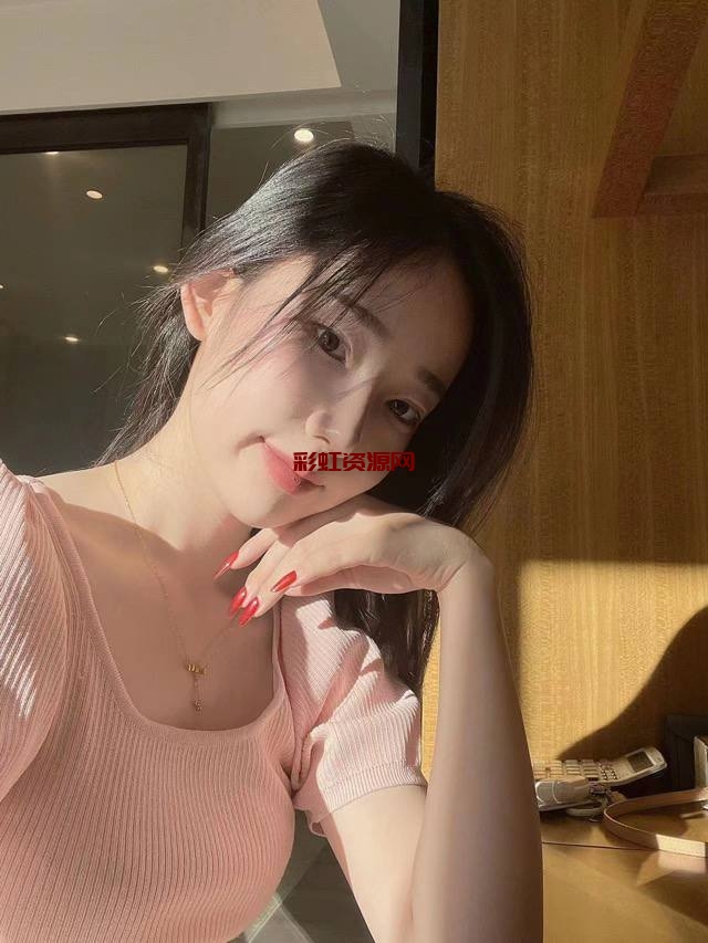 尹怡瑜     小刘亦菲真实在校生