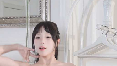 极品 B 站 up 主 咬一口兔娘 会员群友求更新！8 月里程