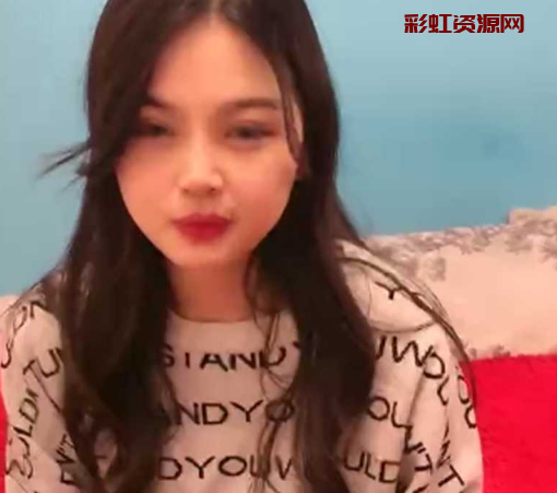 新疆克朗玛依的美女，颜值气质超棒