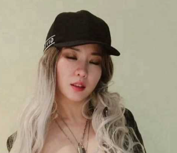 韩国撸铁御姐颜值博主 金恵子