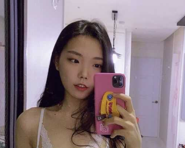 海南反差 严惠琳 深夜晚归被