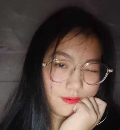 湖南高二学生妹 图图早熟不好好学习 只想跟网友谈恋爱！
