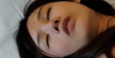 河南一名女大学生给男友戴绿帽 男友为报复灌醉妹子之后还找来两名流浪汉