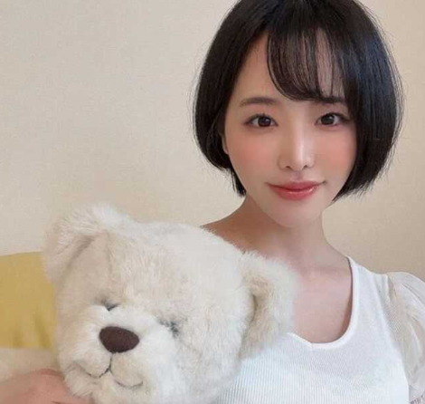 岛国短发御姐女神 三宫椿 高中毕业被男友骗走
