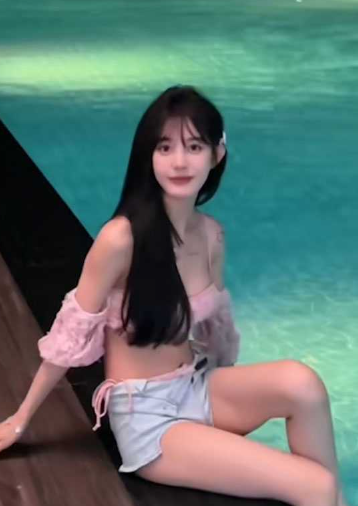 抖音热瓜 200w粉丝女网红李丽欣