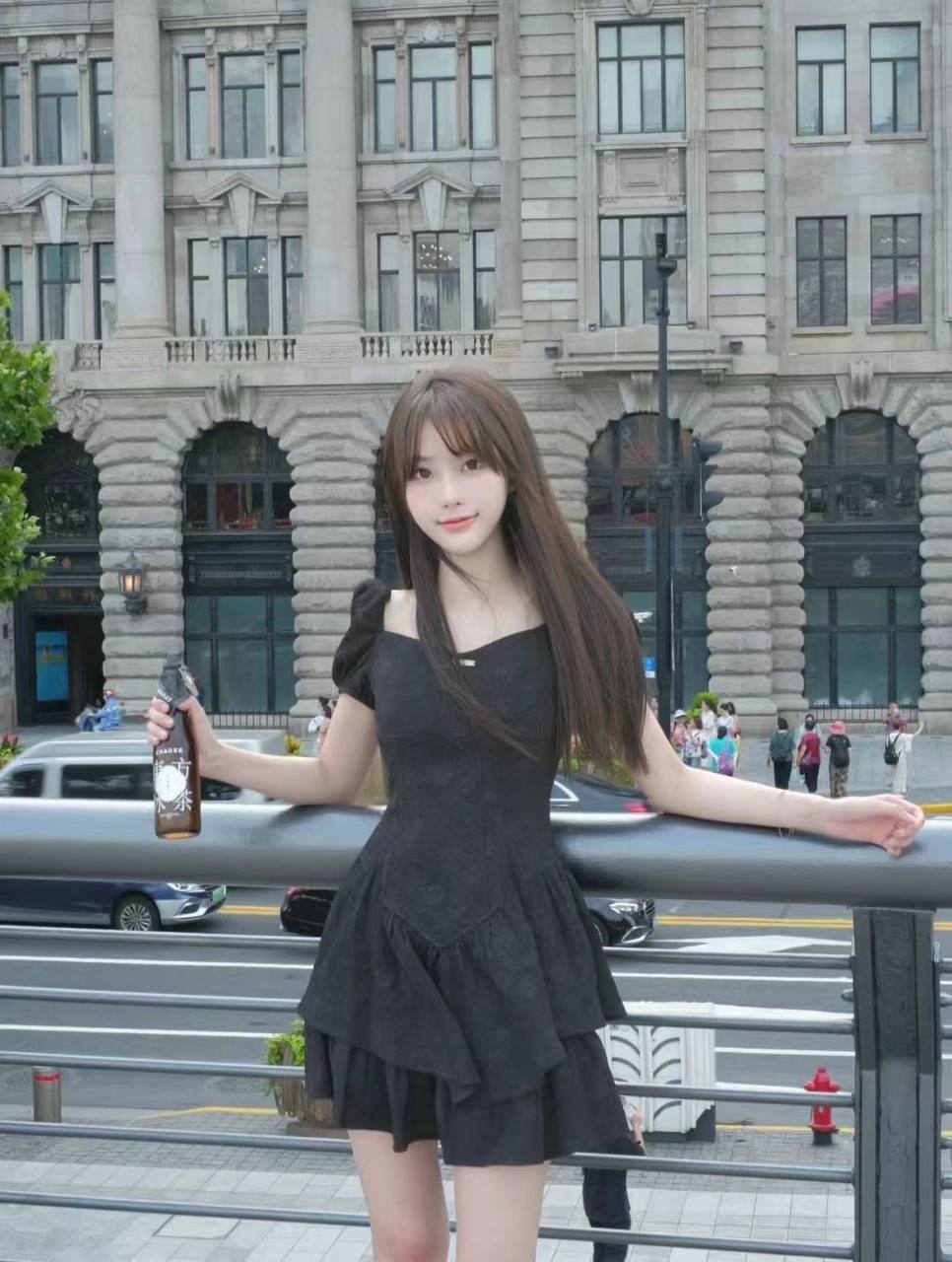 清纯少女165  极品洋气清纯网红款01年 属蛇 22岁重45d