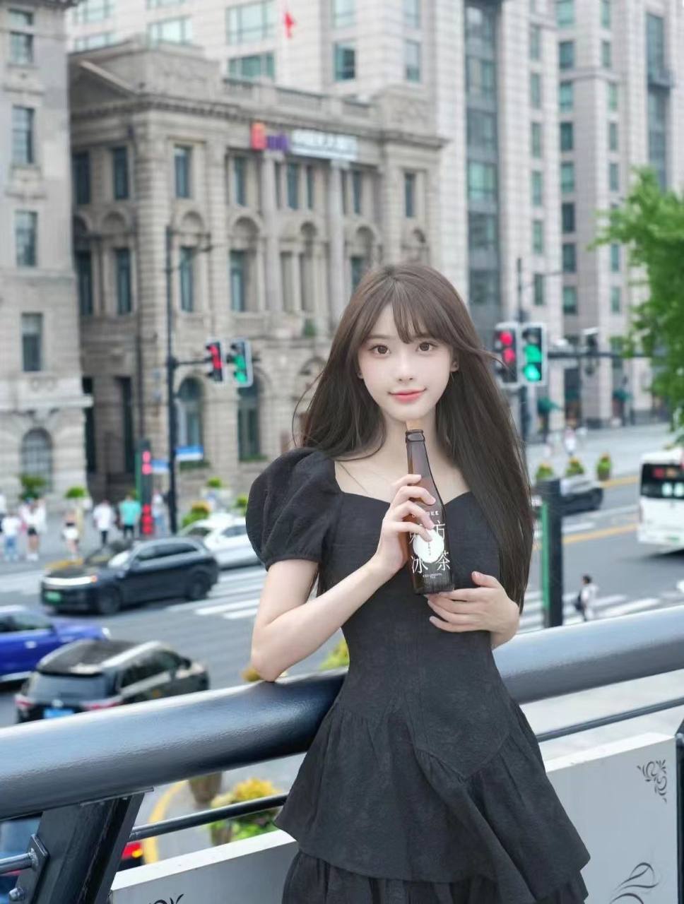 清纯少女165  极品洋气清纯网红款01年 属蛇 22岁重45d