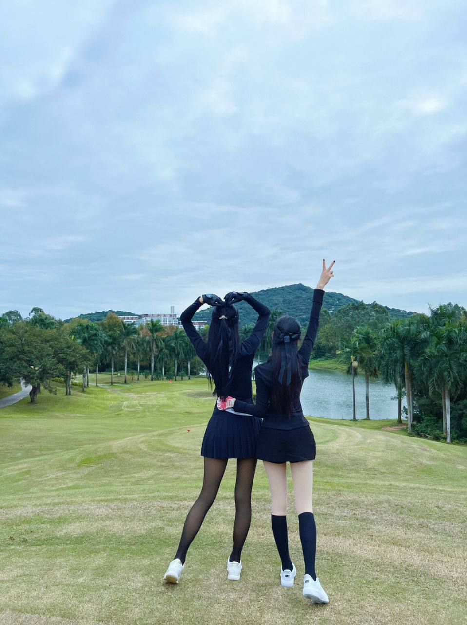 #高尔夫美女