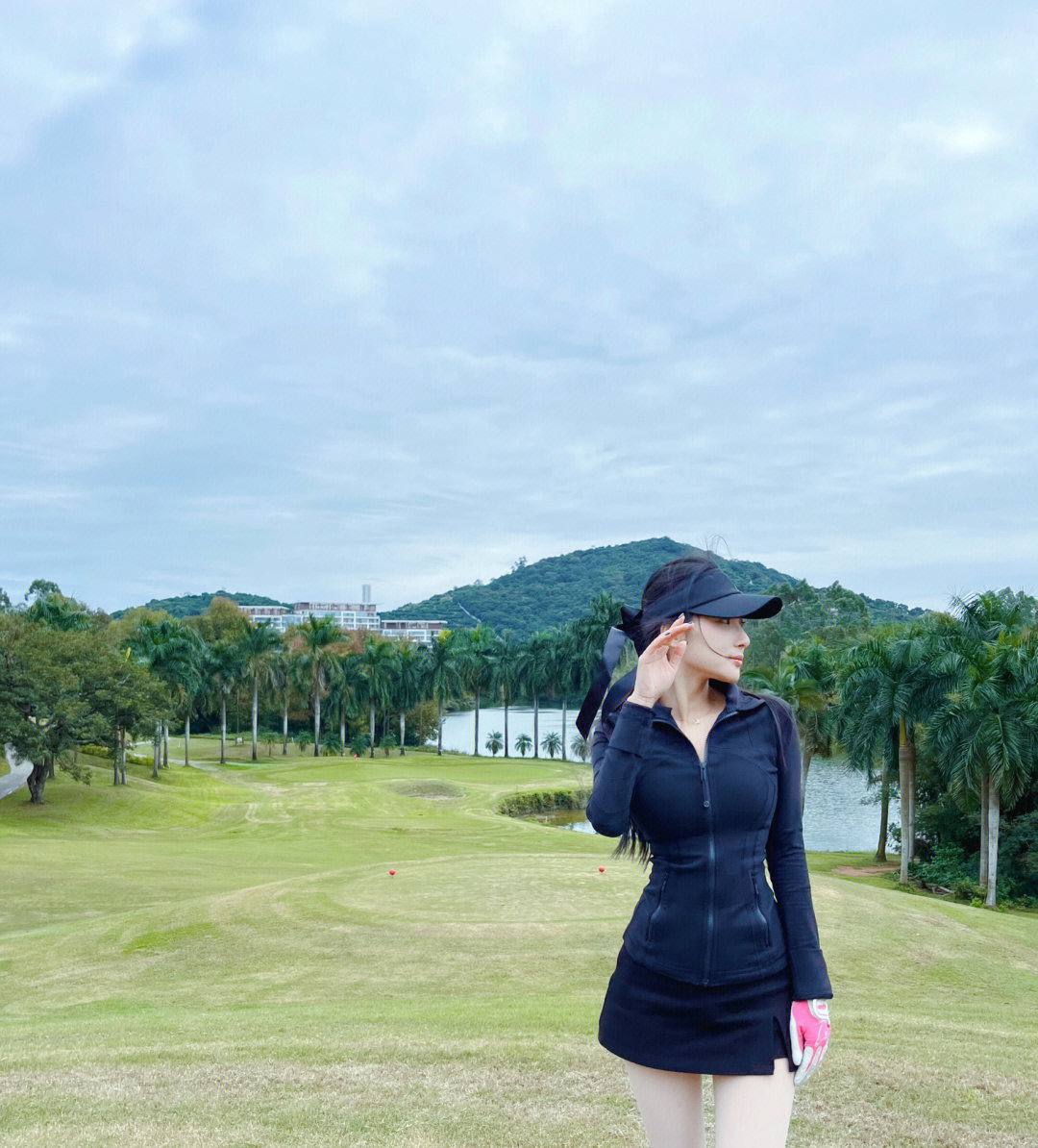 #高尔夫美女