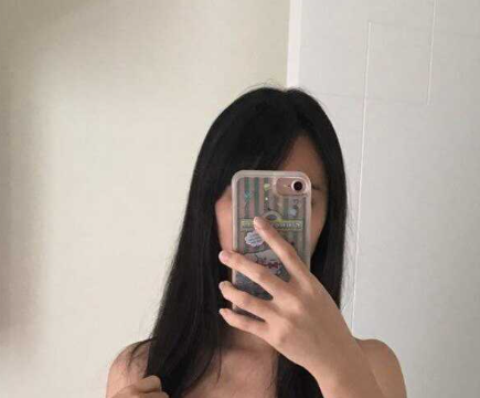 刚上高三的 超嫩学生妹 给男友