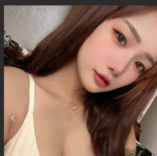 20万粉丝的纹身女网红 KOLRina