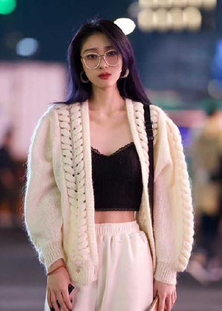 分享我的极品舞蹈专业反差女友 刚认识的时候感觉很高冷