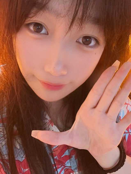 反差白嫩女友 和