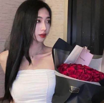 这才是真正的反差女神！湖南财政经济学院 清纯校花 夏思颖