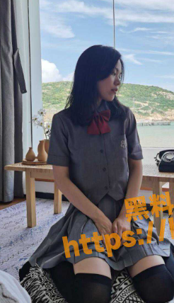 嵊泗花鸟乡陆离民宿内带出来旅游的学生妹进行