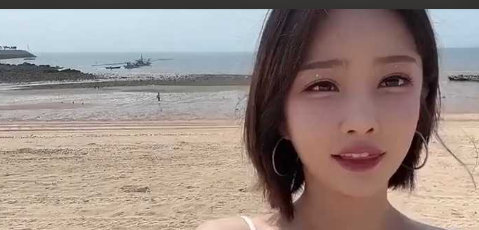 前韩国女团成员 Sunwall 明星颜值反差女神 海滩上的