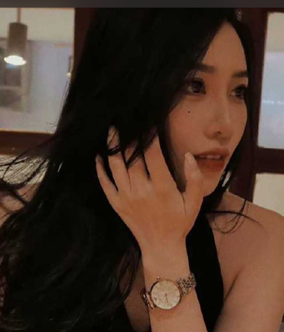情女友的极品闺蜜！女友在外地出差 把她闺蜜约出来带到