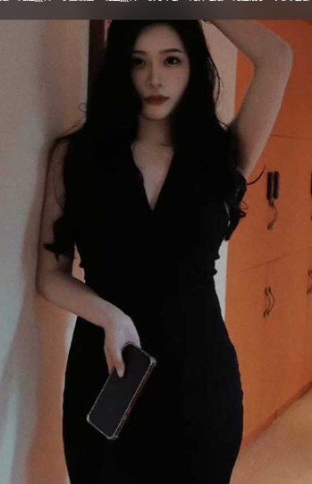情女友的极品闺蜜！女友在外地出差 把她闺蜜约出来带到