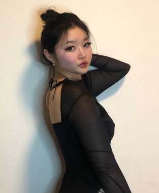 知名中韩混血网红女神 莎伊克Shaixbibi