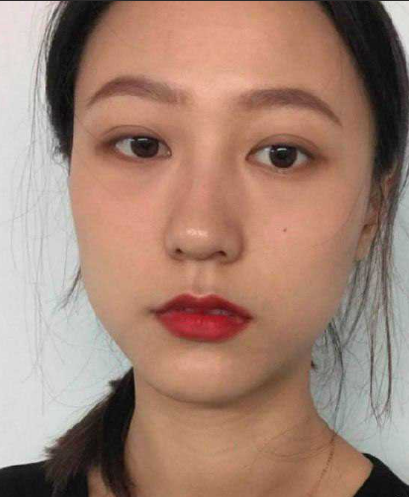 成都某小学极品反差教师 何雯锦
