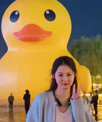 高颜值清纯女高中生 被前男友玩够就