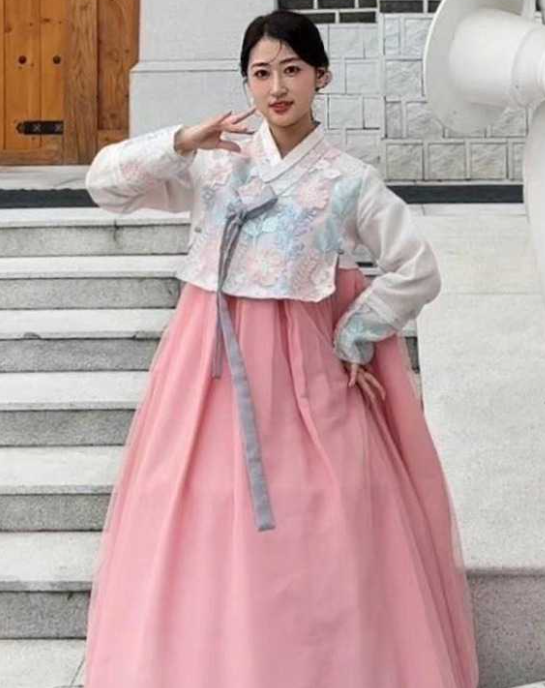 大连民族大学 朝鲜族美女孟欣 被