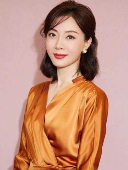娱乐圈演员 陈数 深夜酒店约会年轻小鲜肉