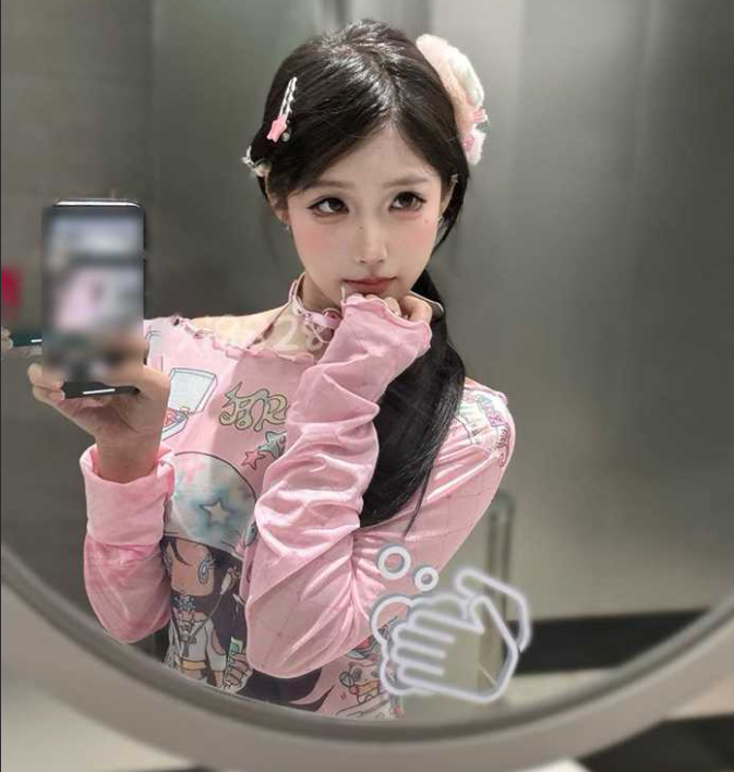 抖音嫩妹女神小屁大王 外表清纯的