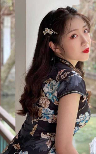 IG高颜值反差 小网美 和炮