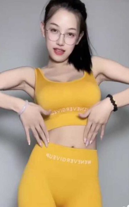 快手百万粉极品妍宝