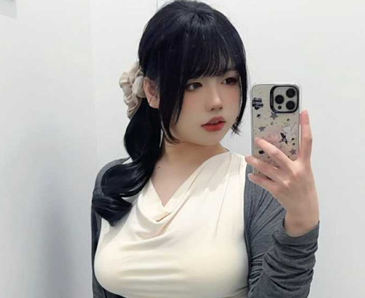推特鸽鸽咕咕 微博我又饿啦w 付费资源流出 短发