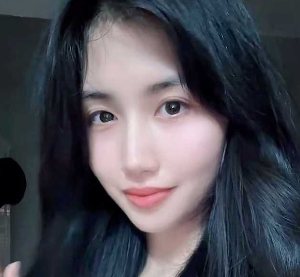 上海美女研究生 李思怡