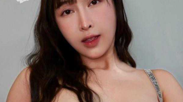 美女猎奇直播大秀