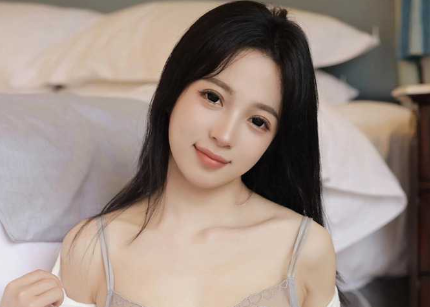 清纯甜美小女神糖豆 三点私拍