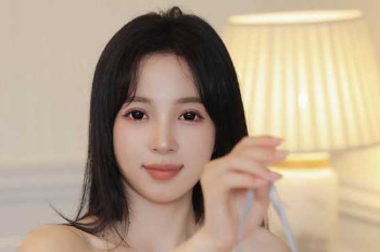 清纯甜美小女神糖豆 三点私拍