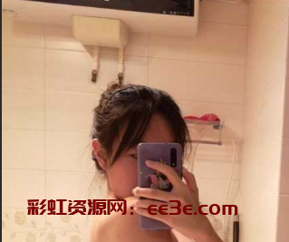 天津外国语学院学生妹 于惠 背着男友