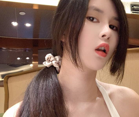 深圳抖音网红 疯批美人