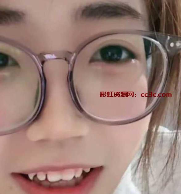 游戏女主播真实面目被曝光 抖音cf媛崽 b站媛崽好困 线上擦边视频